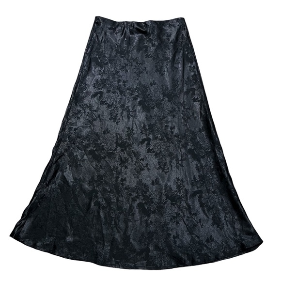 Altar’d Satin-Silk Feel Pencil Skirt Jet Black Floral Vines Accent Size Small - Picture 2 of 8